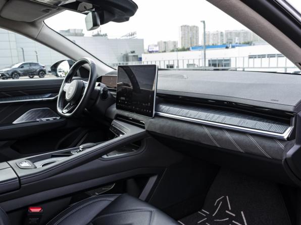 Zeekr 001 I с пробегом 2023 года, цена 5 498 000 рублей, 36500 км, лифтбек, Автокод Объявления