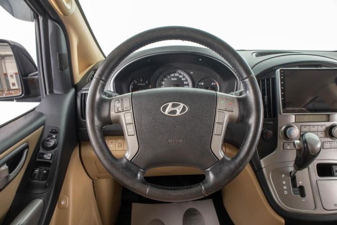 Hyundai Grand Starex I с пробегом 2011 года, цена 1 649 000 рублей, 218000 км, минивэн, Автокод Объявления