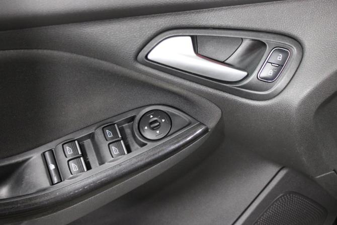 Ford Focus III Рестайлинг с пробегом 2017 года, цена 1 099 000 рублей, 146000 км, хэтчбек, Автокод Объявления