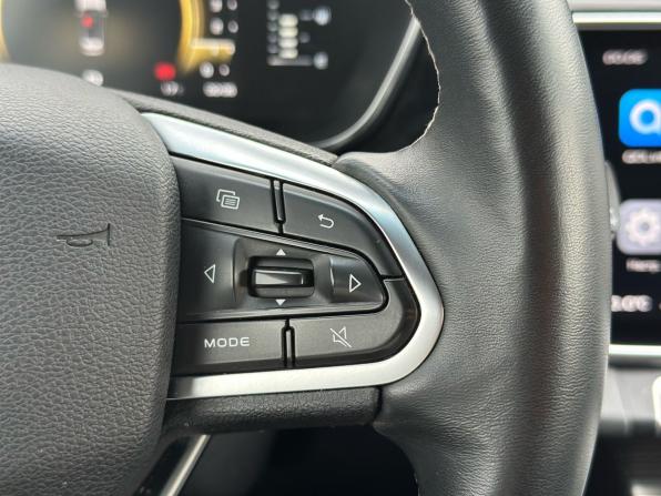 Geely Atlas Pro с пробегом 2024 года, цена 1 870 000 рублей, 38523 км, внедорожник, Автокод Объявления
