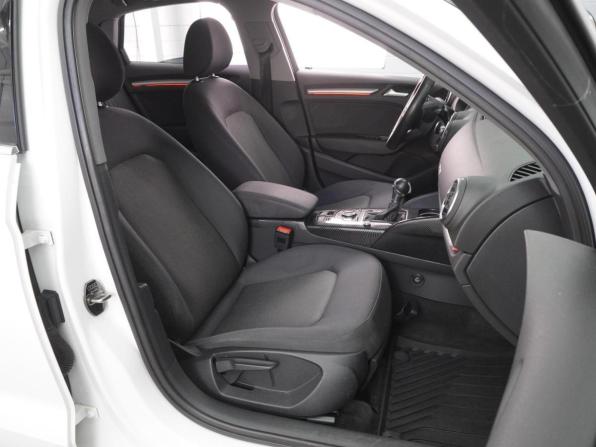 Audi A3 III (8V) Рестайлинг с пробегом 2016 года, цена 1 517 000 рублей, 179129 км, седан, Автокод Объявления