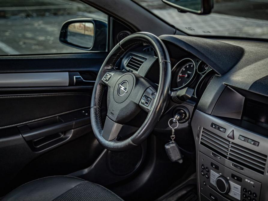 Opel Astra H Рестайлинг Тюмень  - изображение 18