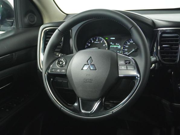 Mitsubishi Outlander III Рестайлинг 2 с пробегом 2016 года, цена 1 720 000 рублей, 190293 км, внедорожник, Автокод Объявления