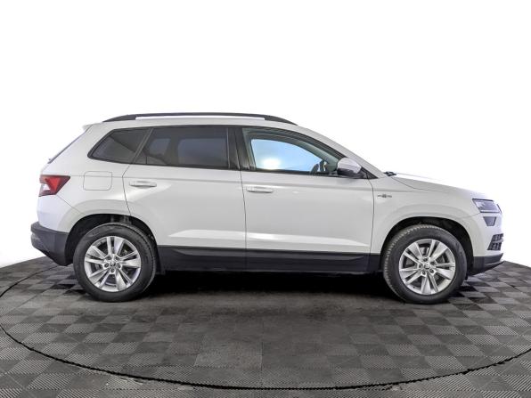 Skoda Karoq I с пробегом 2022 года, цена 2 850 000 рублей, 51733 км, внедорожник, Автокод Объявления