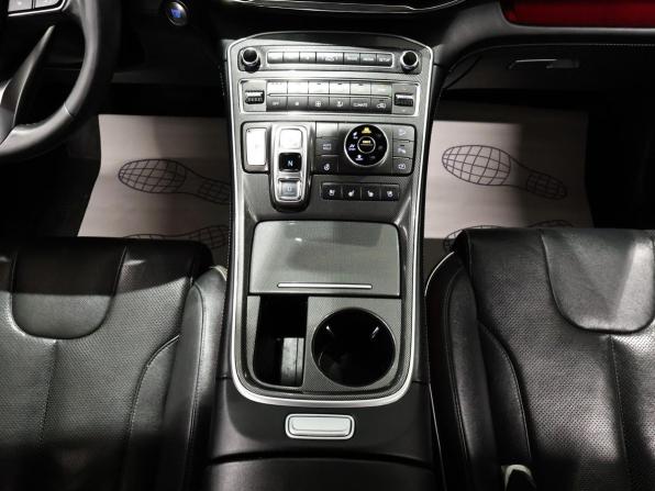 Hyundai Santa Fe IV Рестайлинг с пробегом 2021 года, цена 2 989 000 рублей, 122276 км, внедорожник, Автокод Объявления