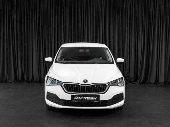 Skoda Rapid II с пробегом 2021 года, цена 1 669 000 рублей, 53538 км, лифтбек, Автокод Объявления