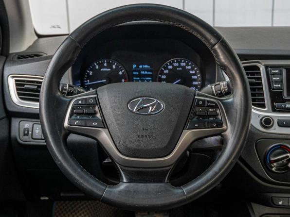 Hyundai Solaris II с пробегом 2019 года, цена 1 179 000 рублей, 98536 км, седан, Автокод Объявления