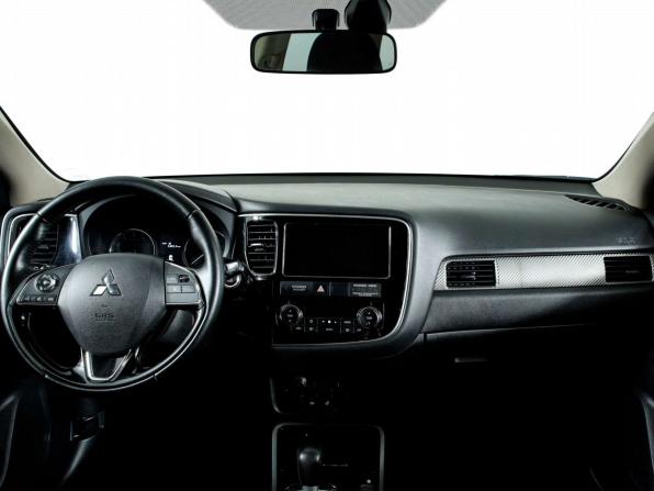 Mitsubishi Outlander III Рестайлинг 2 с пробегом 2018 года, цена 1 749 000 рублей, 84447 км, внедорожник, Автокод Объявления