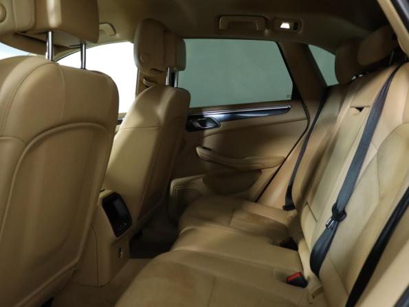 Porsche Macan I с пробегом 2014 года, цена 2 280 000 рублей, 110672 км, внедорожник, Автокод Объявления