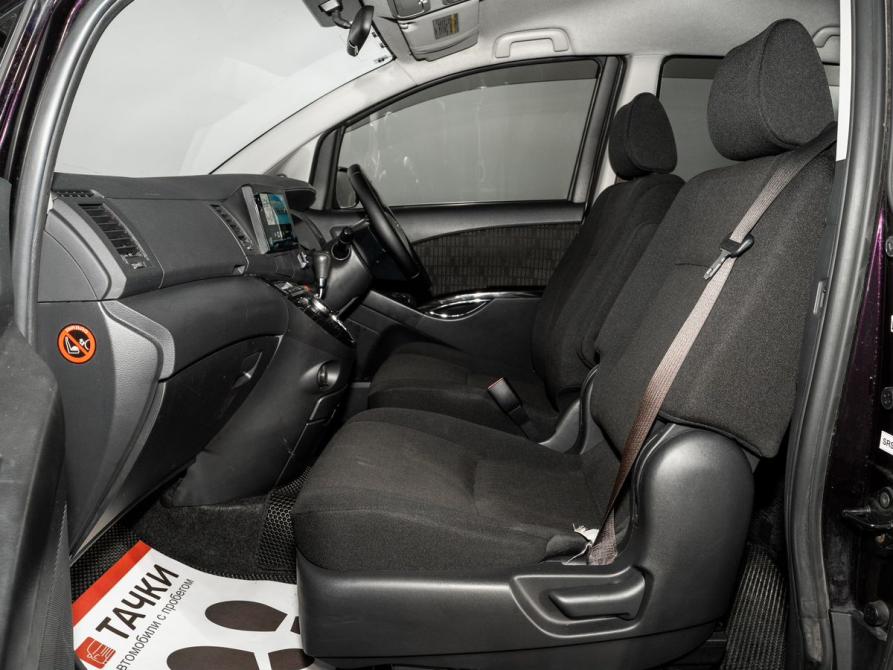 Toyota ISis I Рестайлинг Иркутск  - изображение 6