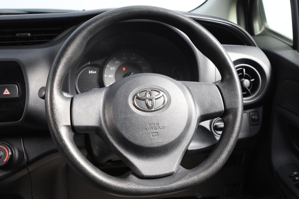 Toyota Vitz III (XP130) Рестайлинг 2 Новосибирск  - изображение 12