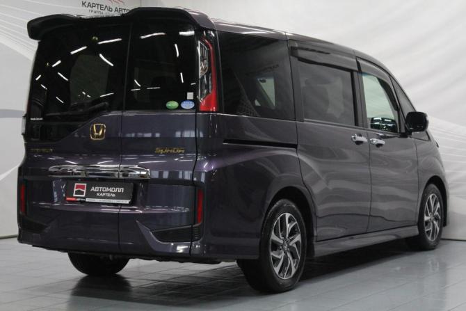 Honda Stepwgn V с пробегом 2016 года, цена 1 679 000 рублей, 171123 км, минивэн, Автокод Объявления
