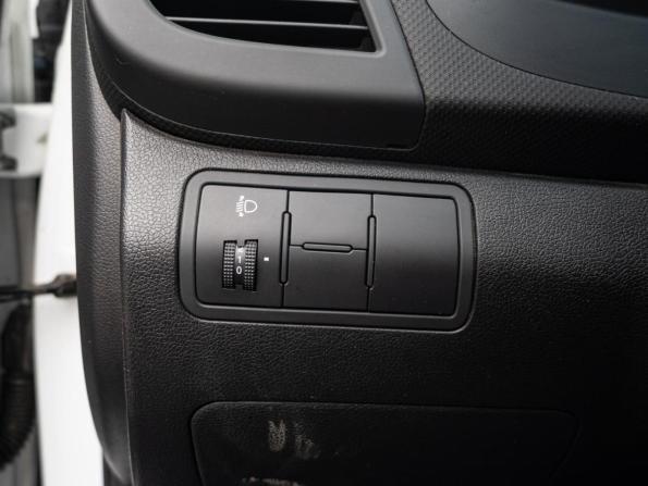 Hyundai Solaris I Рестайлинг с пробегом 2015 года, цена 1 360 000 рублей, 55005 км, седан, Автокод Объявления