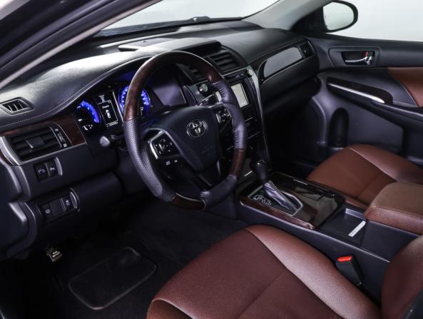 Toyota Camry VII (XV50) Рестайлинг с пробегом 2017 года, цена 2 099 000 рублей, 234921 км, седан, Автокод Объявления