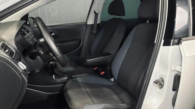 Volkswagen Polo V Рестайлинг с пробегом 2019 года, цена 1 240 000 рублей, 133136 км, седан, Автокод Объявления