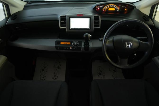 Honda Freed I с пробегом 2010 года, цена 1 049 000 рублей, 146500 км, компактвэн, Автокод Объявления
