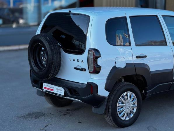 Lada (ВАЗ) Niva Travel I с пробегом 2022 года, цена 890 000 рублей, 61281 км, внедорожник, Автокод Объявления