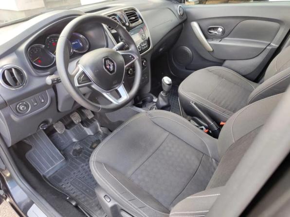 Renault Logan II с пробегом 2018 года, цена 699 600 рублей, 99700 км, седан, Автокод Объявления