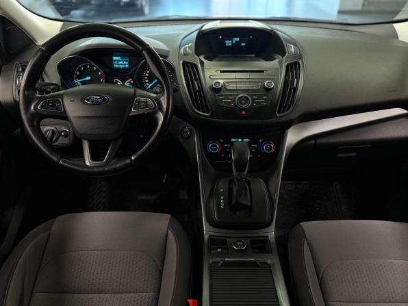 Ford Kuga II Рестайлинг с пробегом 2016 года, цена 1 490 000 рублей, 192000 км, внедорожник, Автокод Объявления