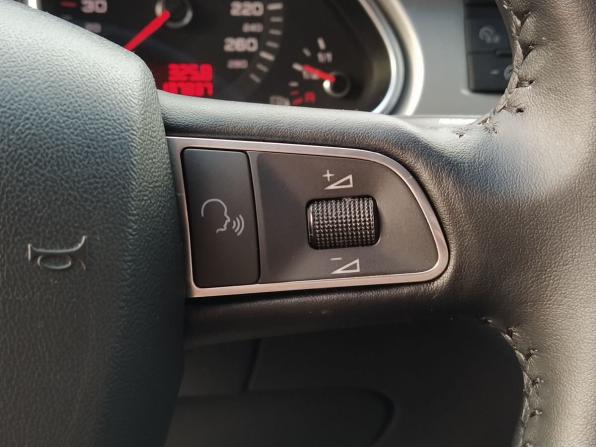 Audi Q7 I (4L) Рестайлинг с пробегом 2011 года, цена 2 355 000 рублей, 137500 км, внедорожник, Автокод Объявления