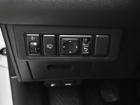 Nissan Tiida I с пробегом 2010 года, цена 660 000 рублей, 190785 км, седан, Автокод Объявления