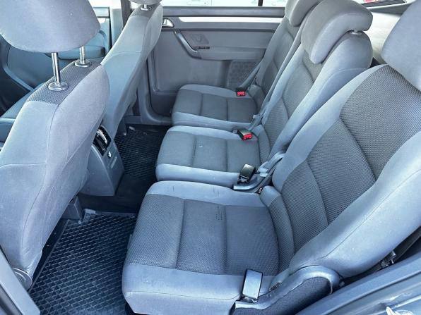 Volkswagen Touran I Рестайлинг 2 с пробегом 2011 года, цена 970 000 рублей, 187400 км, компактвэн, Автокод Объявления