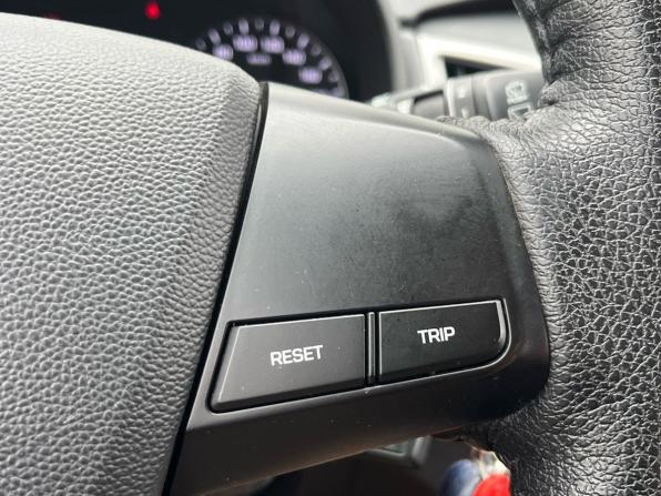 Hyundai Creta I с пробегом 2016 года, цена 1 420 000 рублей, 61989 км, внедорожник, Автокод Объявления