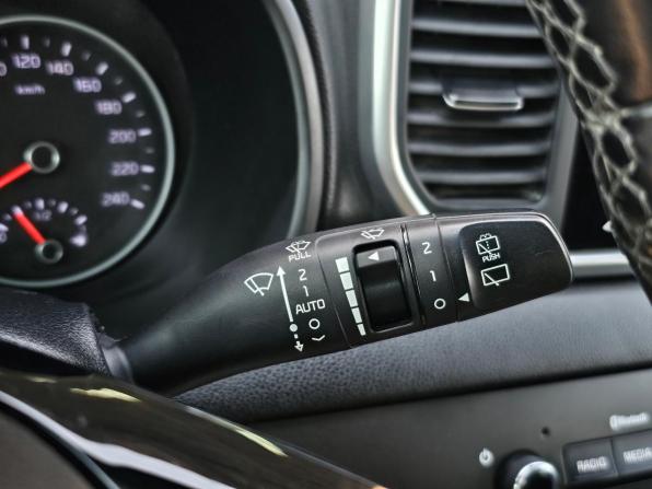 Kia Sportage IV Рестайлинг с пробегом 2019 года, цена 1 750 000 рублей, 63300 км, внедорожник, Автокод Объявления