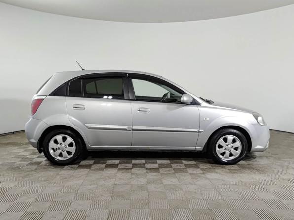 Kia Rio II Рестайлинг с пробегом 2011 года, цена 600 000 рублей, 256849 км, хэтчбек, Автокод Объявления