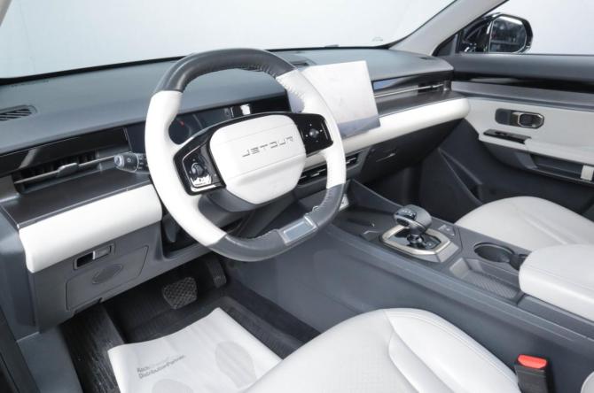 JETOUR DASHING I с пробегом 2023 года, цена 1 999 000 рублей, 45000 км, внедорожник, Автокод Объявления