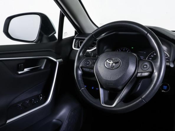 Toyota RAV4 V (XA50) с пробегом 2021 года, цена 3 795 000 рублей, 58327 км, внедорожник, Автокод Объявления