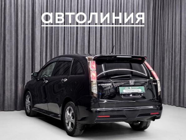 Honda Stream II Рестайлинг с пробегом 2009 года, цена 1 050 000 рублей, 125000 км, минивэн, Автокод Объявления