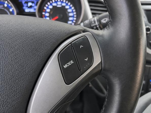 Hyundai Elantra V (MD) Рестайлинг с пробегом 2015 года, цена 849 000 рублей, 183300 км, седан, Автокод Объявления