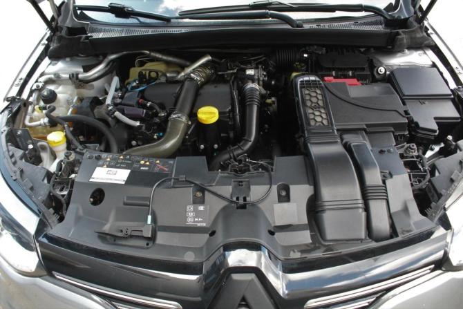 Renault Megane IV с пробегом 2016 года, цена 1 120 000 рублей, 298083 км, универсал, Автокод Объявления