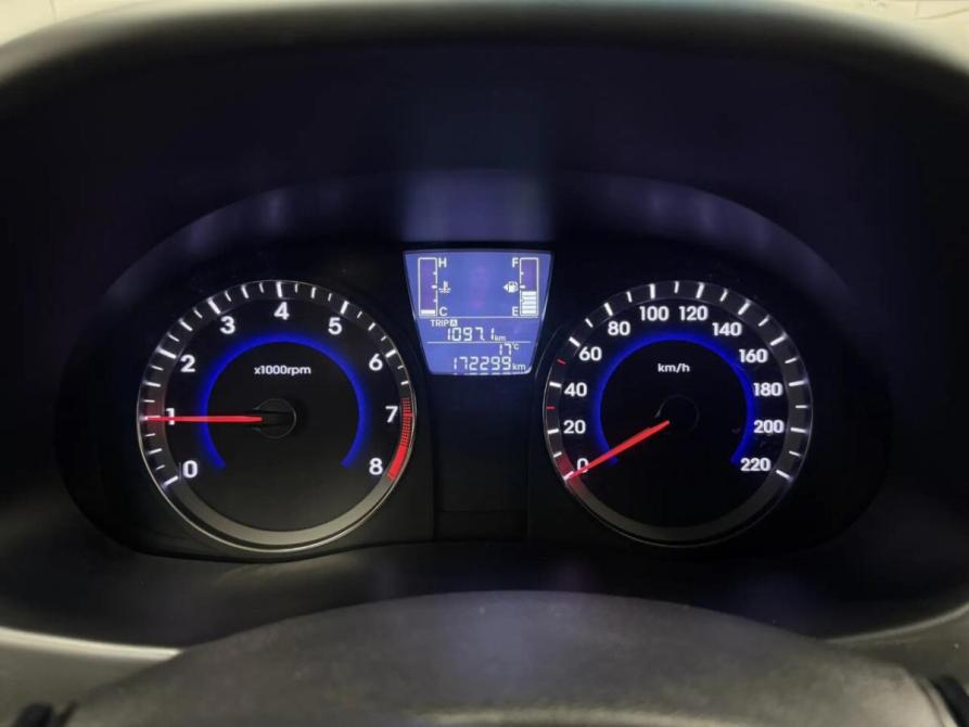 Hyundai Solaris I Рестайлинг Набережные Челны  - изображение 10