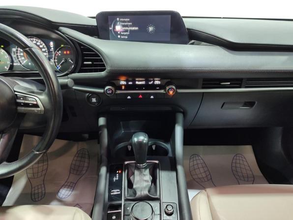 Mazda 3 IV (BP) с пробегом 2019 года, цена 1 700 000 рублей, 46450 км, седан, Автокод Объявления