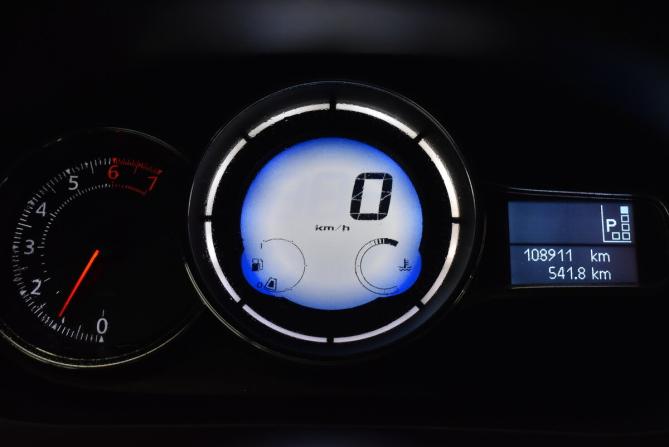 Renault Fluence I Рестайлинг с пробегом 2013 года, цена 700 000 рублей, 108911 км, седан, Автокод Объявления