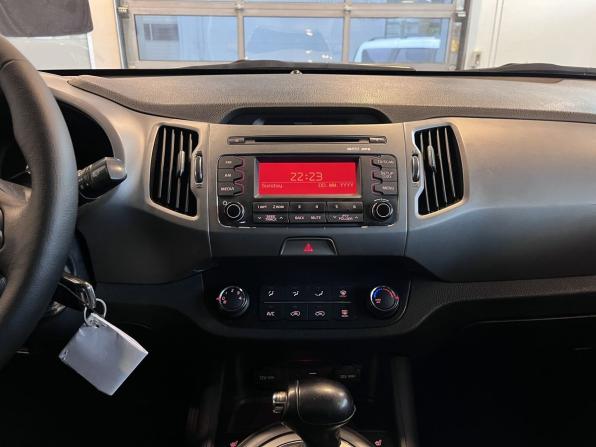 Kia Sportage III Рестайлинг с пробегом 2015 года, цена 900 000 рублей, 220292 км, внедорожник, Автокод Объявления
