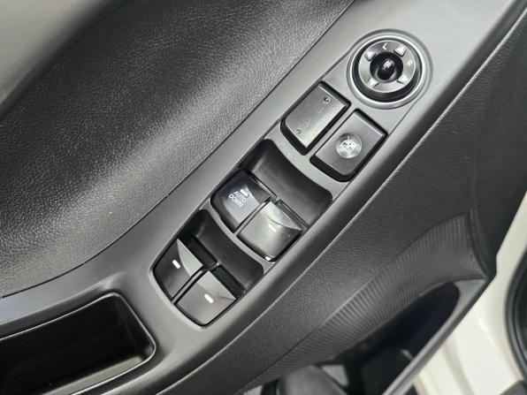 Hyundai Elantra V (MD) Рестайлинг с пробегом 2015 года, цена 1 299 000 рублей, 182169 км, седан, Автокод Объявления