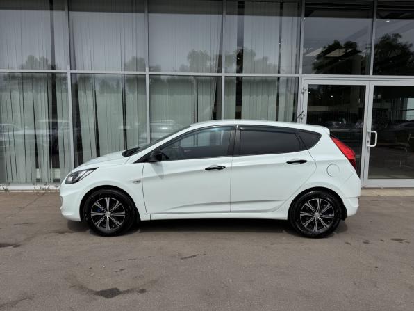 Hyundai Solaris I с пробегом 2012 года, цена 820 000 рублей, 126111 км, хэтчбек, Автокод Объявления