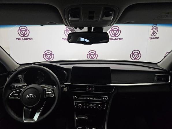 Kia Optima IV Рестайлинг с пробегом 2018 года, цена 2 040 000 рублей, 71631 км, седан, Автокод Объявления