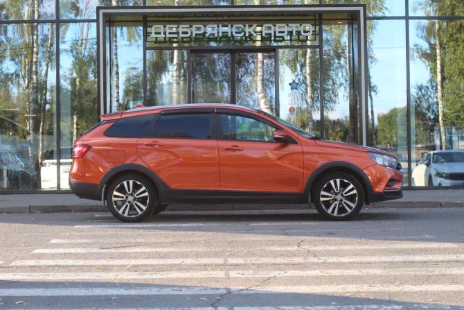 Lada (ВАЗ) Vesta I с пробегом 2018 года, цена 995 000 рублей, 86462 км, универсал, Автокод Объявления