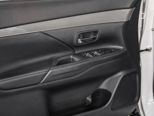 Mitsubishi Outlander III Рестайлинг 3 с пробегом 2020 года, цена 2 049 000 рублей, 197340 км, внедорожник, Автокод Объявления