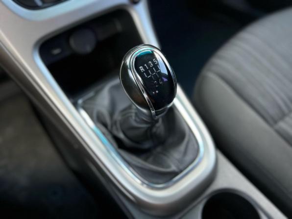 Opel Astra J с пробегом 2010 года, цена 740 500 рублей, 166089 км, хэтчбек, Автокод Объявления