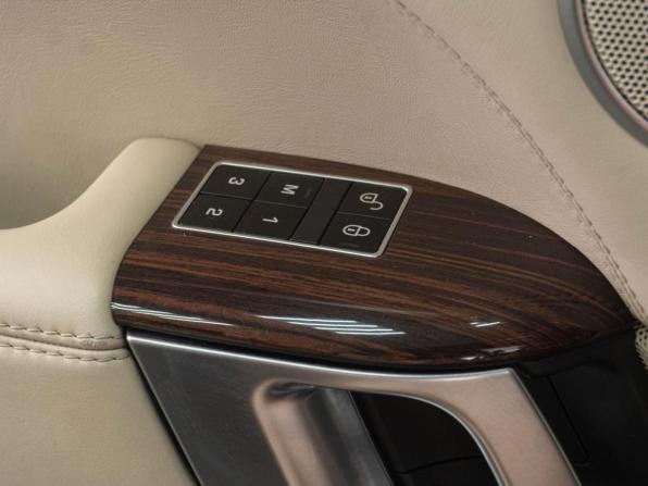 Land Rover Range Rover IV с пробегом 2014 года, цена 3 929 000 рублей, 239545 км, внедорожник, Автокод Объявления