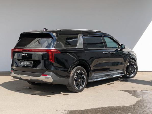 Kia Carnival IV Рестайлинг с пробегом 2024 года, цена 6 000 000 рублей, 19576 км, минивэн, Автокод Объявления