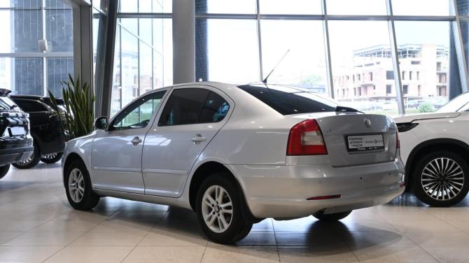 Skoda Octavia II (A5) Рестайлинг с пробегом 2009 года, цена 625 000 рублей, 202266 км, лифтбек, Автокод Объявления