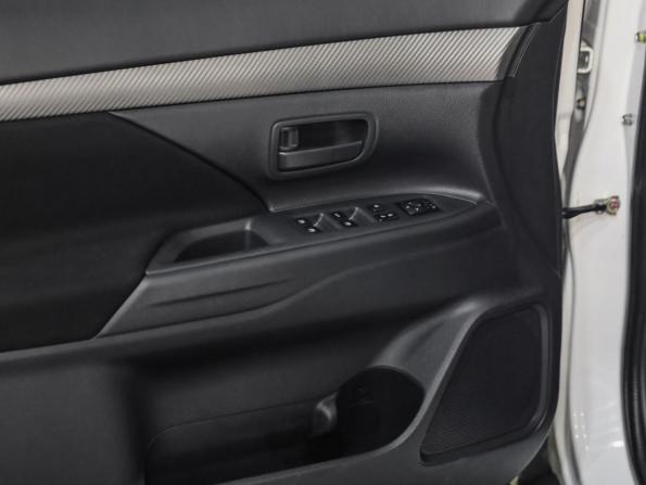 Mitsubishi Outlander III Рестайлинг 2 с пробегом 2017 года, цена 1 799 000 рублей, 151945 км, внедорожник, Автокод Объявления