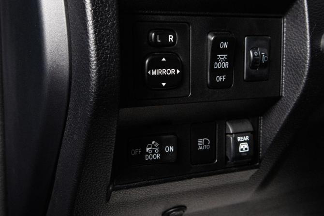 Toyota Tundra II Рестайлинг с пробегом 2021 года, цена 6 549 000 рублей, 69200 км, offers.body_type.unknown, Автокод Объявления