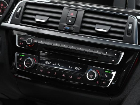 BMW 3 серии VI (F3x) Рестайлинг с пробегом 2016 года, цена 1 399 000 рублей, 159000 км, седан, Автокод Объявления